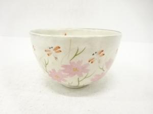 中村与平造　粉引　金彩色絵　花に蜻蛉　茶碗
